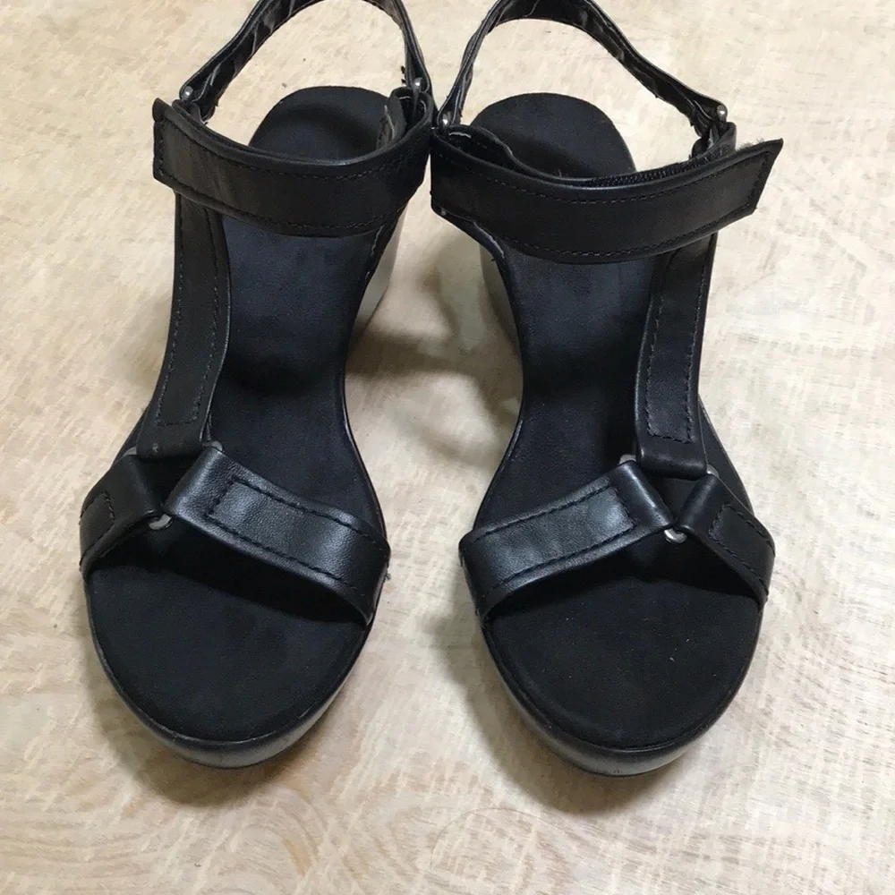 Nine West Marcio Wedges Leather Sandals Size 6.5
